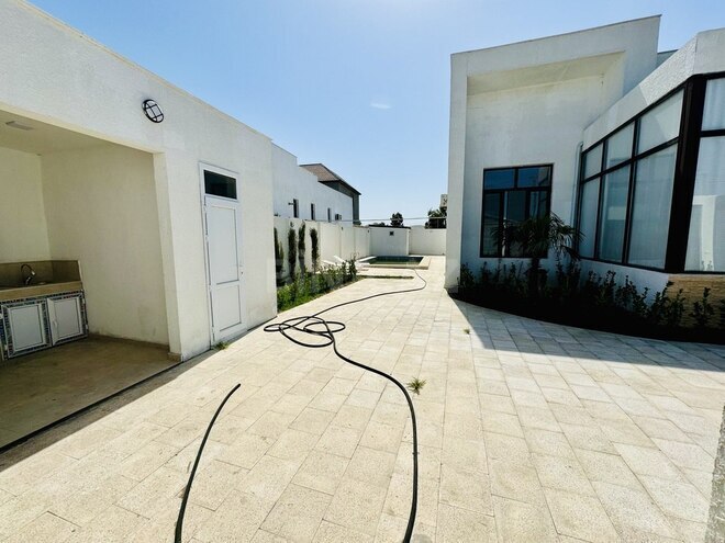 5 otaqlı həyət evi/bağ evi - Şüvəlan q. - 250 m² (6)