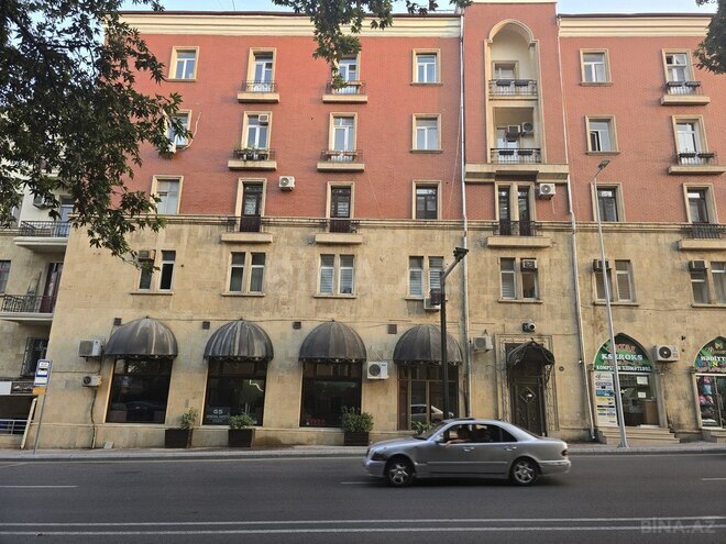 Obyekt - Nəsimi r. - 230 m² (1)