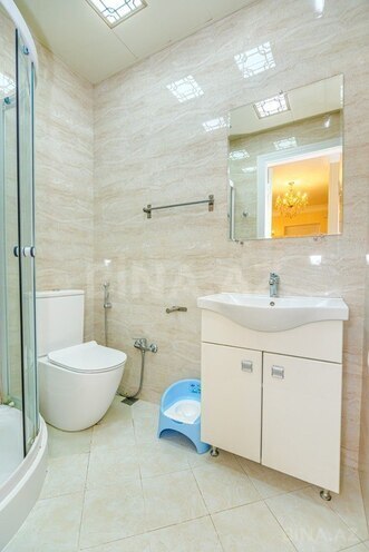 Сдаётся 3-комн. вторичка 110 м², м. Сахил, photo 11 from 32