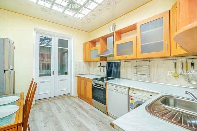 Сдаётся 3-комн. вторичка 110 м², м. Сахил, photo 3 from 32