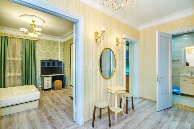 Сдаётся 3-комн. вторичка 110 м², м. Сахил, photo 27 from 32