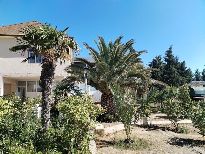 9 otaqlı həyət evi/bağ evi - Şüvəlan q. - 400 m² (2)
