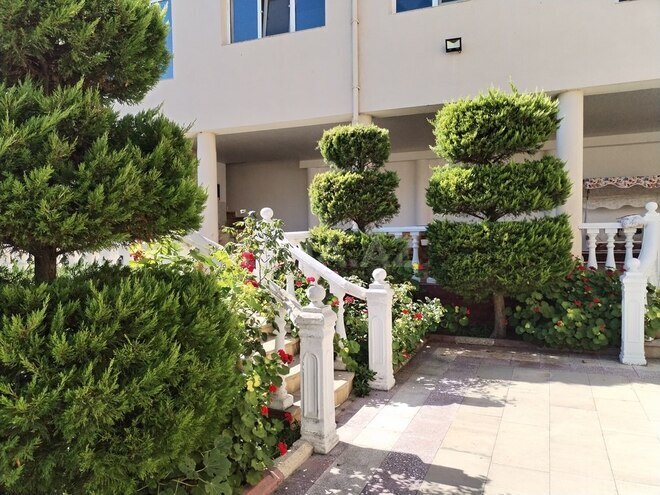 9 otaqlı həyət evi/bağ evi - Şüvəlan q. - 400 m² (6)