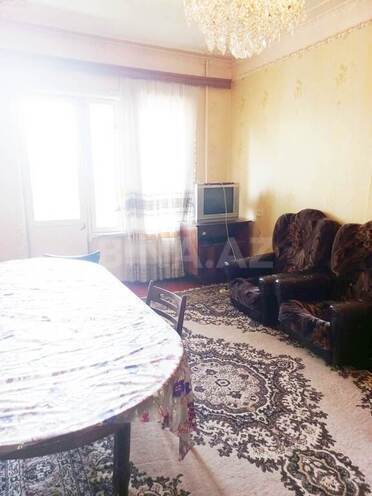 Satılır 4 otaqlı köhnə tikili 105 m², Azadlıq Prospekti m., photo 10 from 17