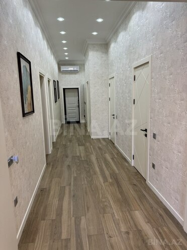 5 otaqlı həyət evi/bağ evi - Şüvəlan q. - 210 m² (15)
