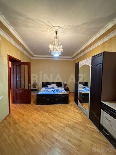 5 otaqlı həyət evi/bağ evi - 7-ci mikrorayon q. - 350 m² (9)