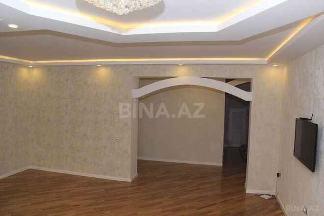 6 otaqlı həyət evi/bağ evi - Qaraçuxur q. - 200 m² (11)