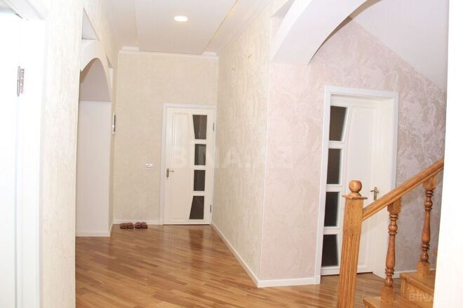 6 otaqlı həyət evi/bağ evi - Qaraçuxur q. - 200 m² (13)