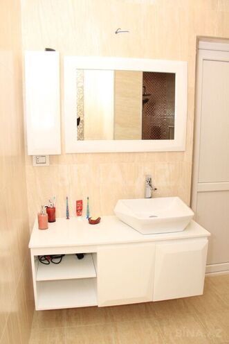 6 otaqlı həyət evi/bağ evi - Qaraçuxur q. - 200 m² (4)