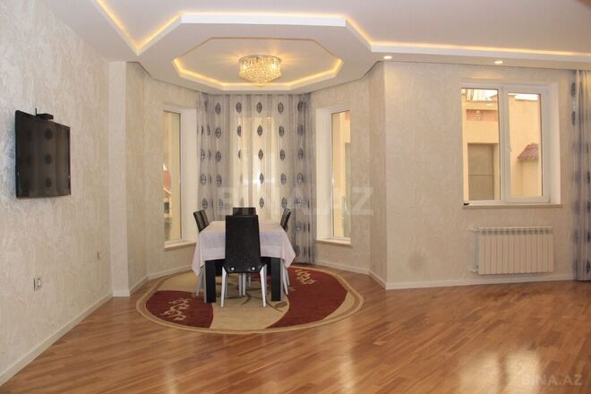 6 otaqlı həyət evi/bağ evi - Qaraçuxur q. - 200 m² (9)