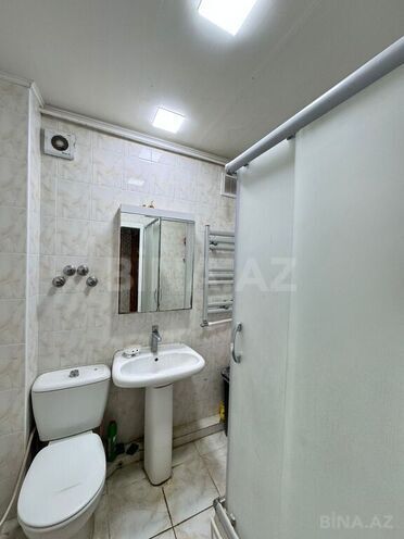 Продаётся 3-комн. вторичка 70 м², м. Элмляр Академиясы, photo 9 from 11