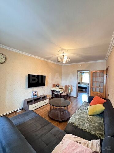 Продаётся 3-комн. вторичка 70 м², м. Элмляр Академиясы, photo 3 from 11