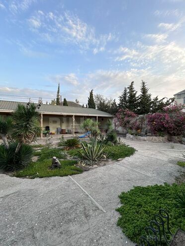 5 otaqlı həyət evi/bağ evi - Hövsan q. - 365 m² (5)