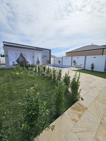4 otaqlı həyət evi/bağ evi - Şüvəlan q. - 140 m² (25)
