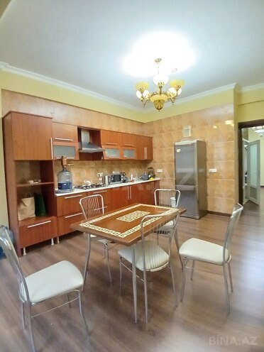 4 otaqlı yeni tikili - 28 May m. - 210 m² (2)
