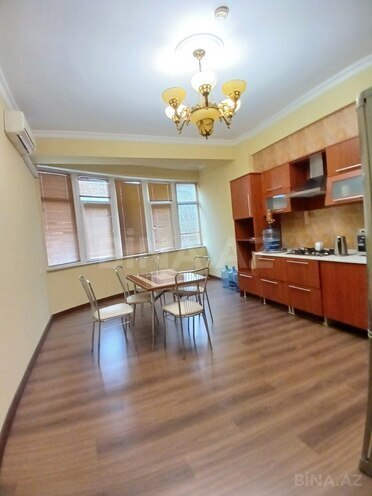 4 otaqlı yeni tikili - 28 May m. - 210 m² (3)