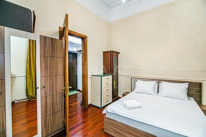 Сдаётся 4-комн. вторичка 110 м², м. Сахил, photo 23 from 32