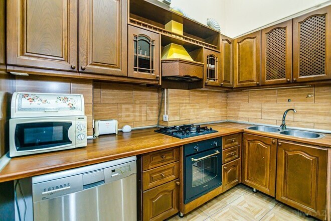 Сдаётся 4-комн. вторичка 110 м², м. Сахил, photo 8 from 32