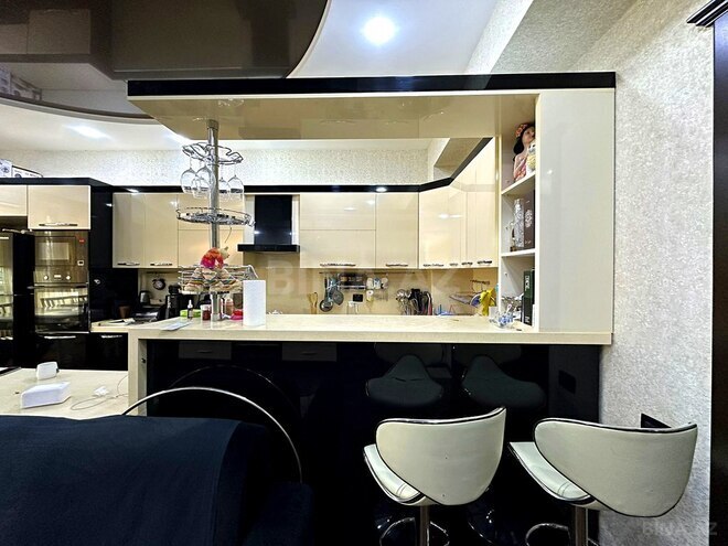 4 otaqlı yeni tikili - Qara Qarayev m. - 135.5 m² (22)