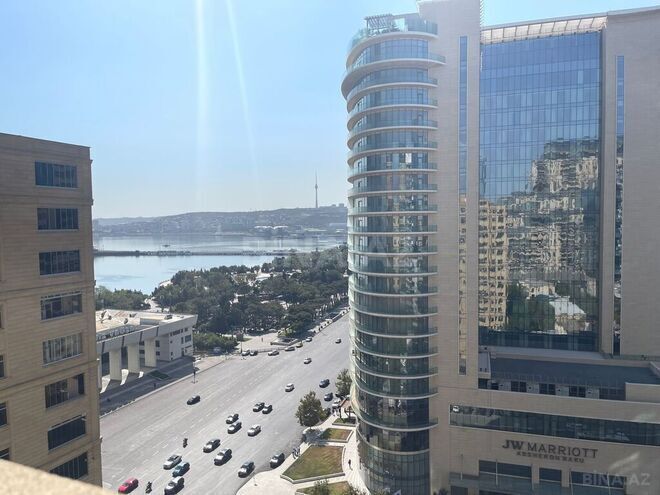 Satılır 4 otaqlı yeni tikili 241 m², 28 May m., photo 4 from 9