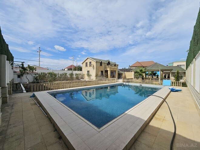 6 otaqlı həyət evi/bağ evi - Şüvəlan q. - 200 m² (2)