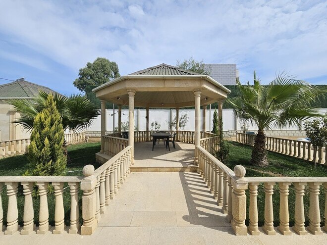 6 otaqlı həyət evi/bağ evi - Şüvəlan q. - 200 m² (13)