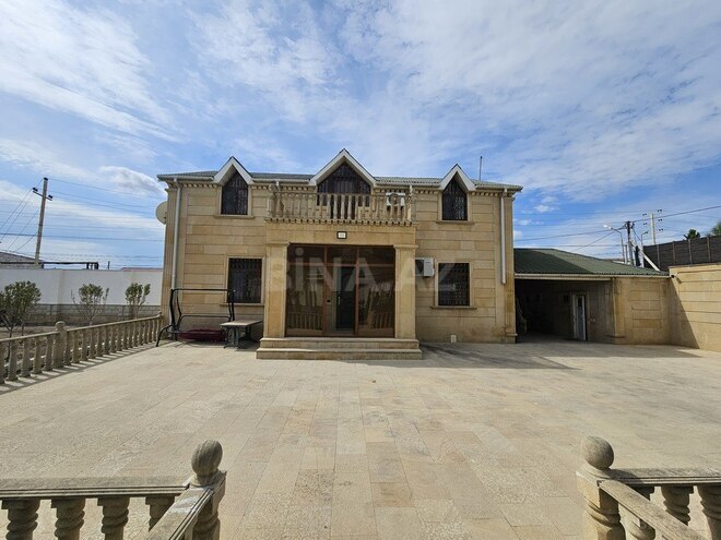 6 otaqlı həyət evi/bağ evi - Şüvəlan q. - 200 m² (15)