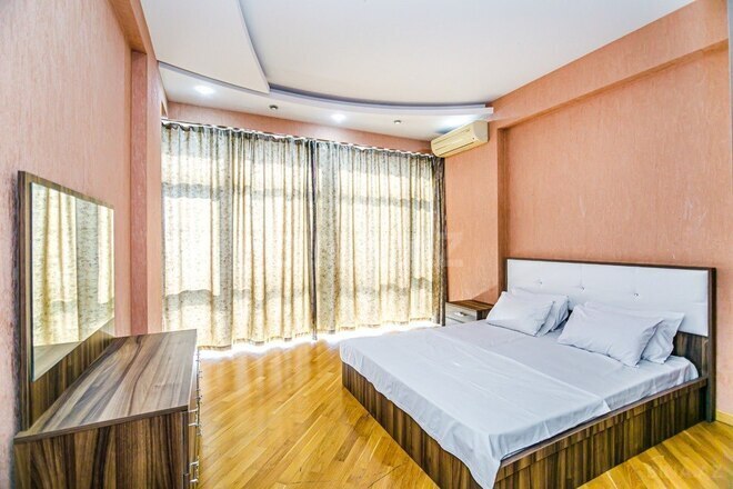4-комн. новостройка - м. 28 мая - 200 м² (15)