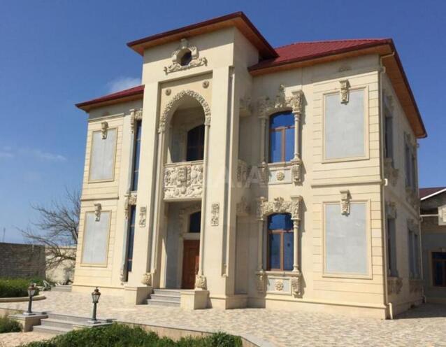12 otaqlı həyət evi/bağ evi - Şüvəlan q. - 800 m² (1)