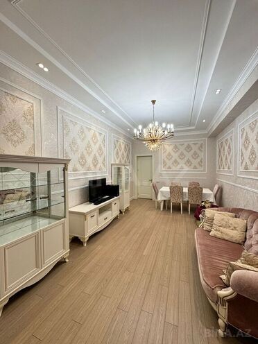 Продаётся 2-комн. новостройка 125 м², м. Элмляр Академиясы, photo 3 from 14
