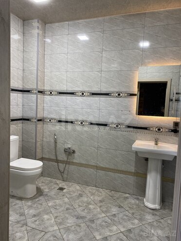 5 otaqlı həyət evi/bağ evi - Novxanı q. - 215 m² (28)