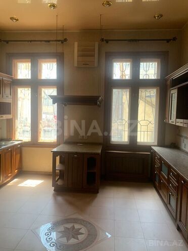 İcarəyə verilir 7 otaqlı köhnə tikili 350 m², Sahil m., photo 20 from 32
