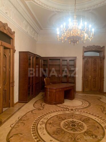 İcarəyə verilir 7 otaqlı köhnə tikili 350 m², Sahil m., photo 15 from 32
