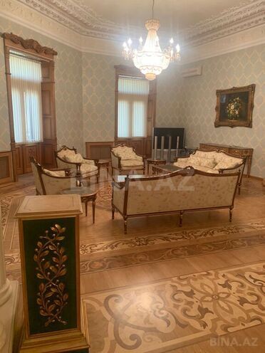 İcarəyə verilir 7 otaqlı köhnə tikili 350 m², Sahil m., photo 4 from 32
