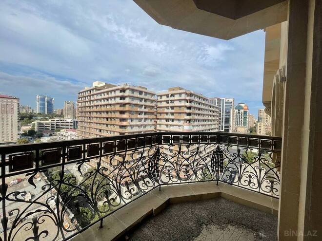 Продаётся 4-комн. новостройка 236 м², м. Низами, photo 7 from 17