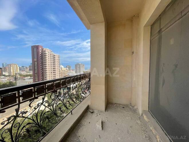 Продаётся 4-комн. новостройка 236 м², м. Низами, photo 10 from 17
