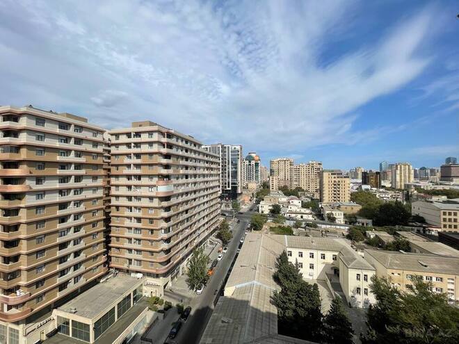 Продаётся 4-комн. новостройка 236 м², м. Низами, photo 11 from 17