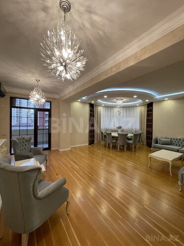 3 otaqlı yeni tikili - 8-ci mikrorayon q. - 160 m² (1)