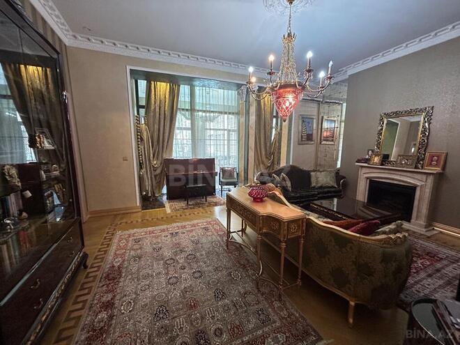 Продаётся 6-комн. вторичка 280.5 м², м. Ичеришехер, photo 4 from 26