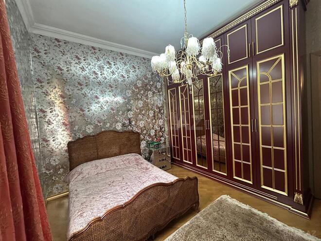 Продаётся 6-комн. вторичка 280.5 м², м. Ичеришехер, photo 17 from 26