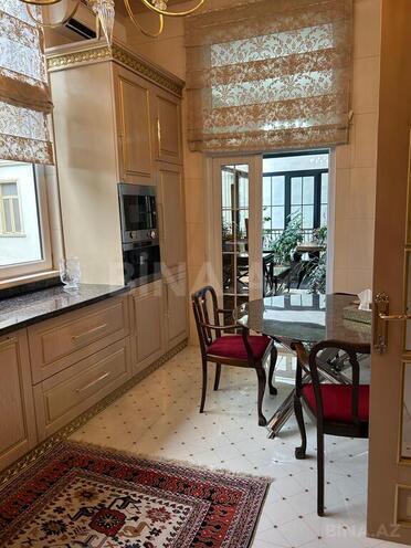 Продаётся 6-комн. вторичка 280.5 м², м. Ичеришехер, photo 23 from 26