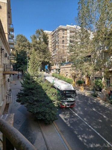 Продаётся 8-комн. офис 403 м², м. Ичеришехер, photo 4 from 18