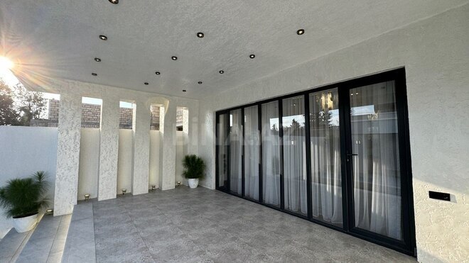4 otaqlı həyət evi/bağ evi - Şüvəlan q. - 160 m² (9)