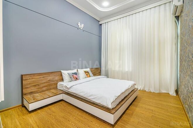 Satılır 5 otaqlı köhnə tikili 180 m², Sahil m., photo 11 from 29