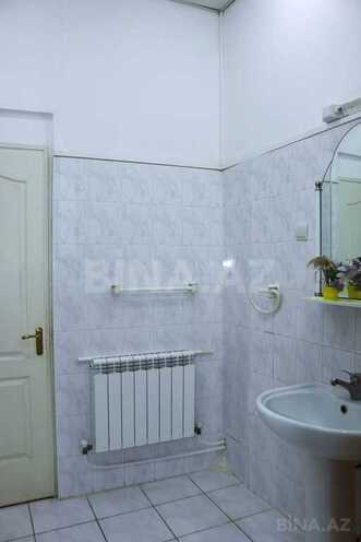 Satılır 6 otaqlı köhnə tikili 240 m², Sahil m., photo 29 from 30