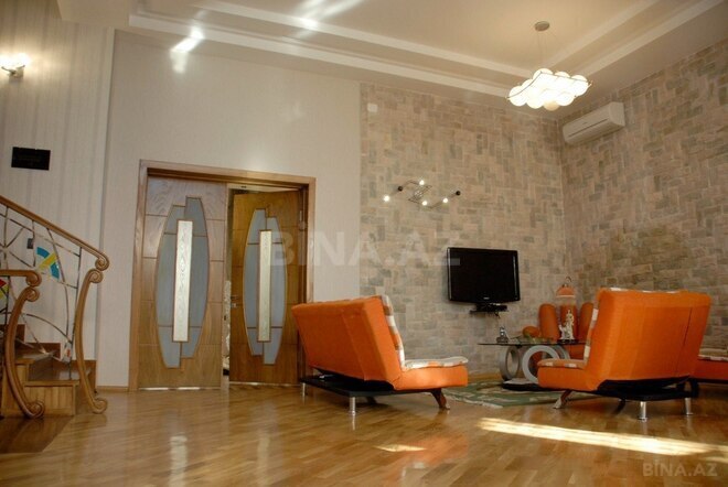 10 otaqlı həyət evi/bağ evi - Dərnəgül m. - 600 m² (2)