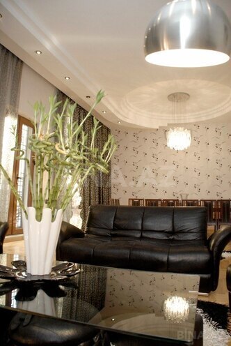 10 otaqlı həyət evi/bağ evi - Dərnəgül m. - 600 m² (14)