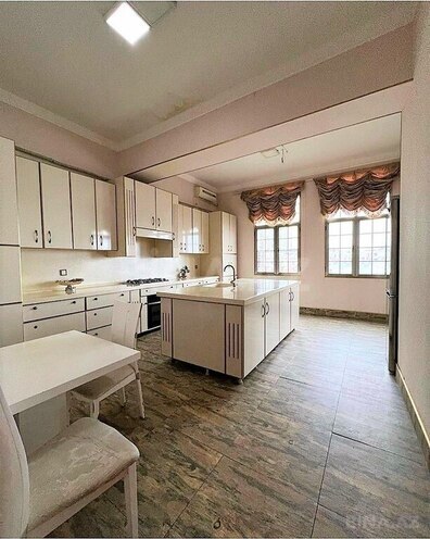 Продаётся 5-комн. вторичка 250 м², м. Ичеришехер, photo 18 from 19