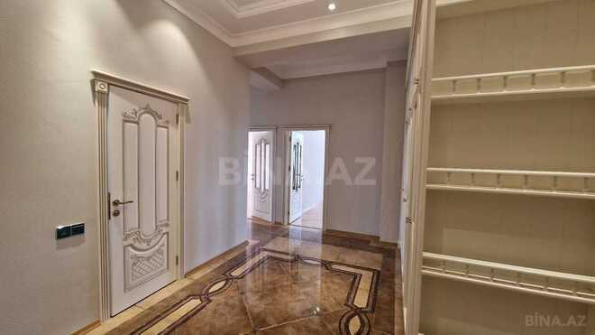 3-комн. новостройка - м. 8 ноября - 140 м² (18)