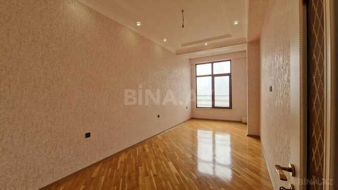3-комн. новостройка - м. 8 ноября - 140 м² (9)